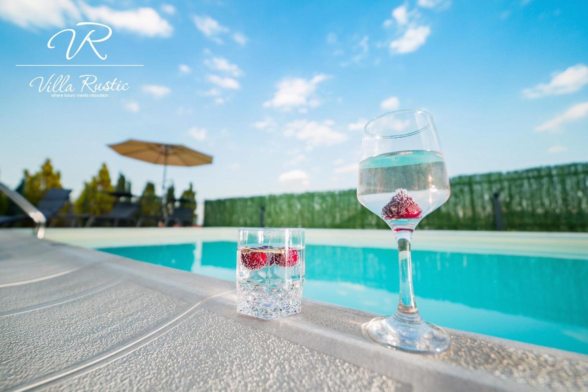 Вила Рустик / Villa Rustic Kyustendil ภายนอก รูปภาพ